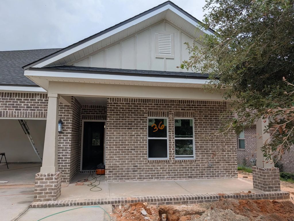 4 of 6 - 36 Madiera Drive, Freeport, FL