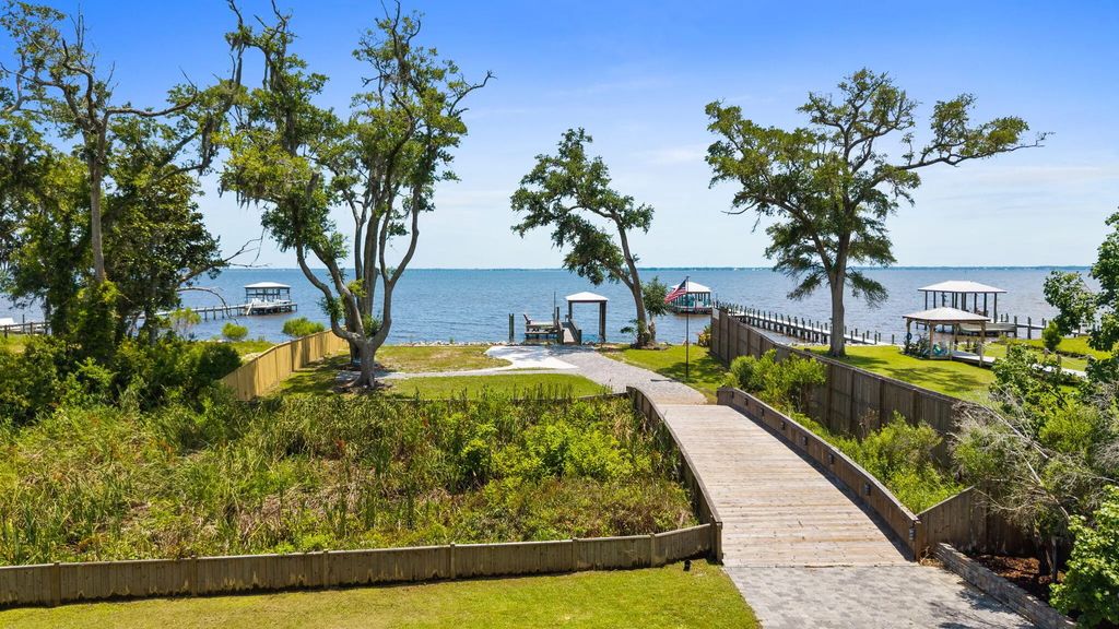 101 of 118 - 4374 W County Highway 83a, Freeport, FL