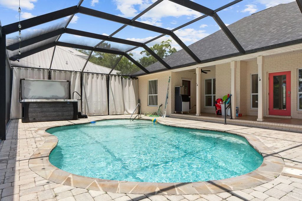 58 of 118 - 4374 W County Highway 83a, Freeport, FL