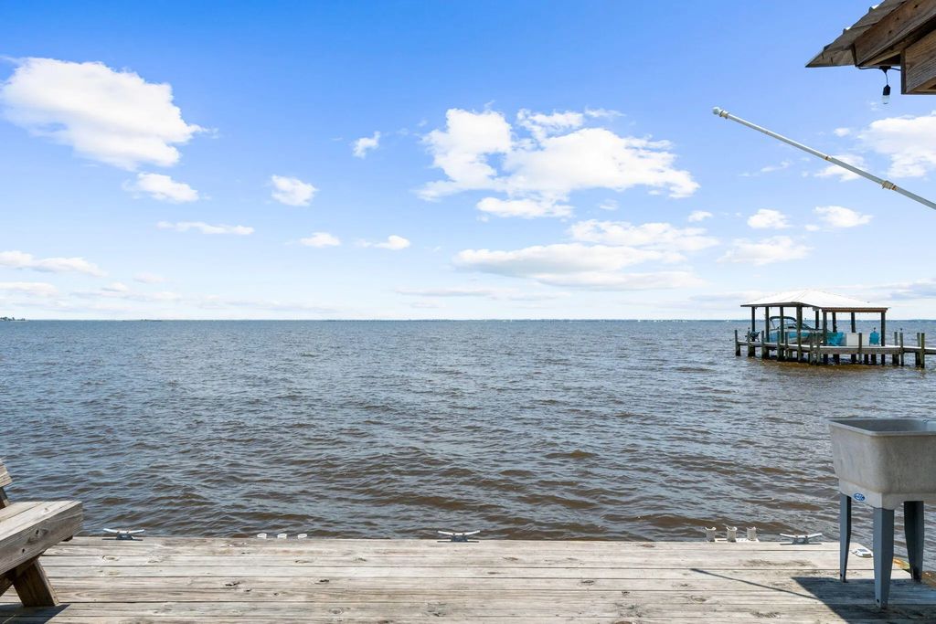73 of 118 - 4374 W County Highway 83a, Freeport, FL