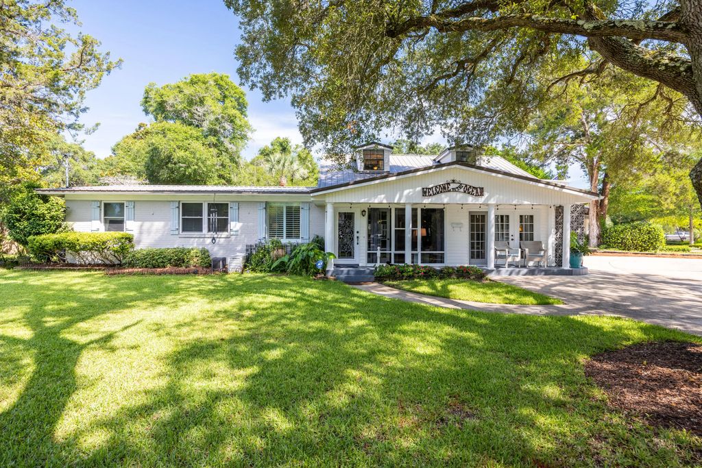 2 Ne Bay Drive, Fort Walton Beach