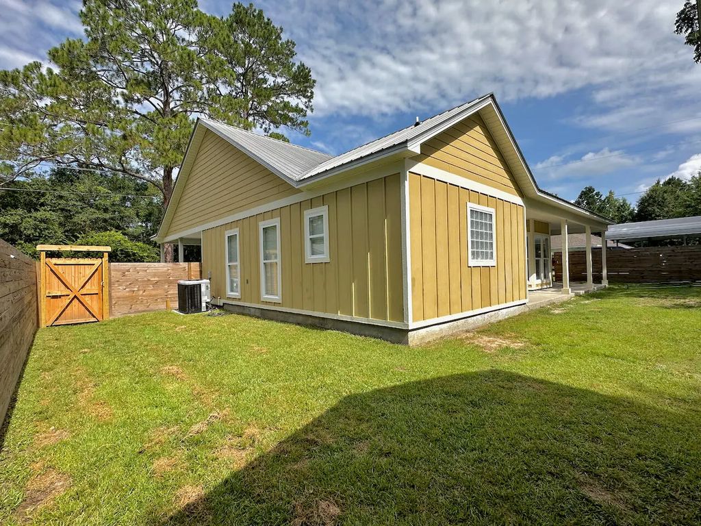 12 of 44 - 193 Polk Street, Freeport, FL