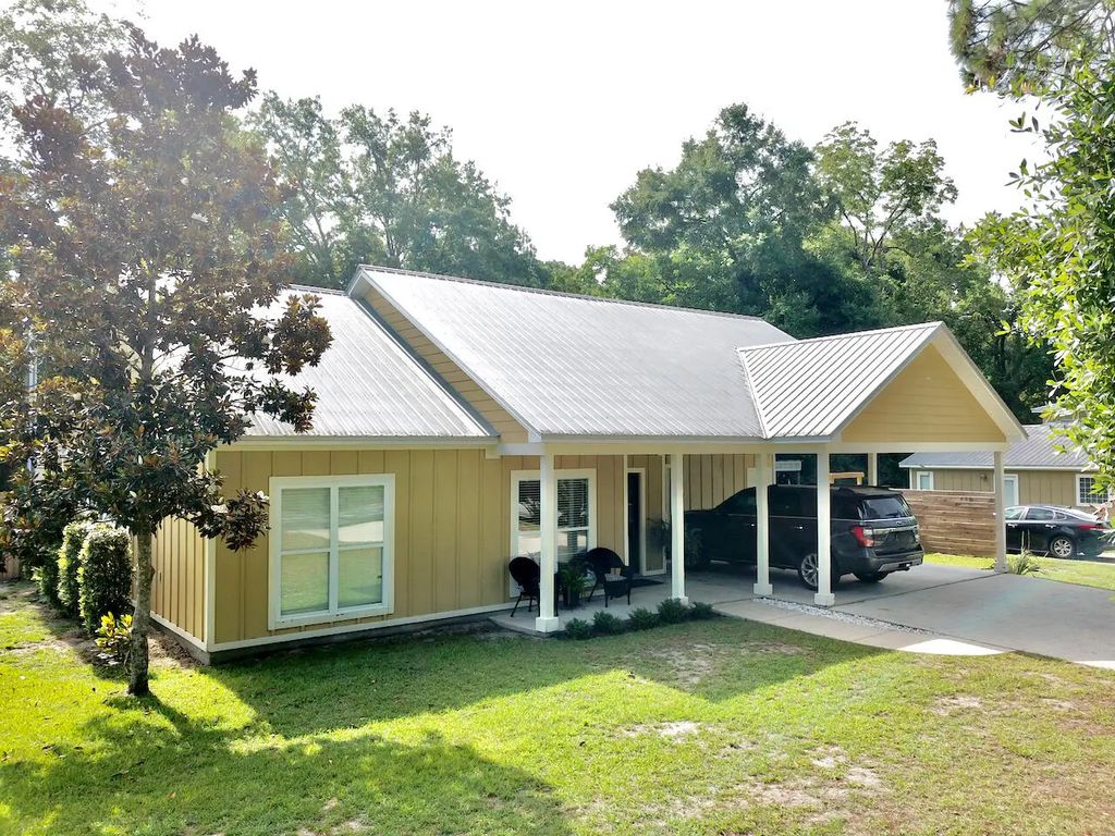 2 of 44 - 193 Polk Street, Freeport, FL