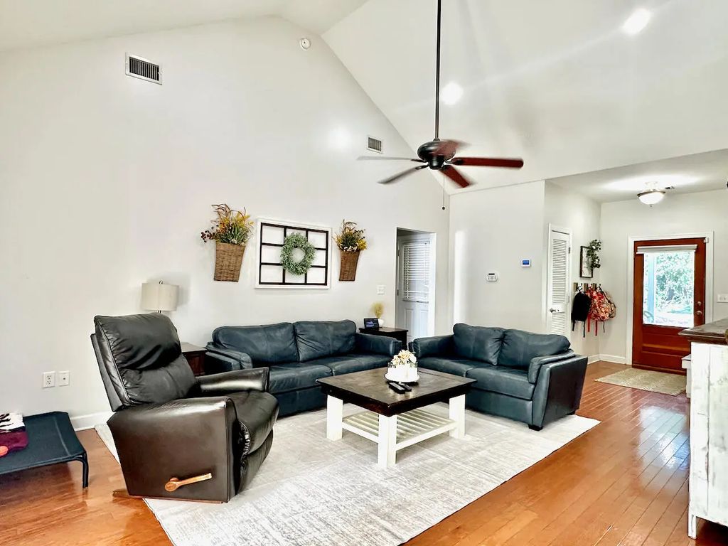21 of 44 - 193 Polk Street, Freeport, FL
