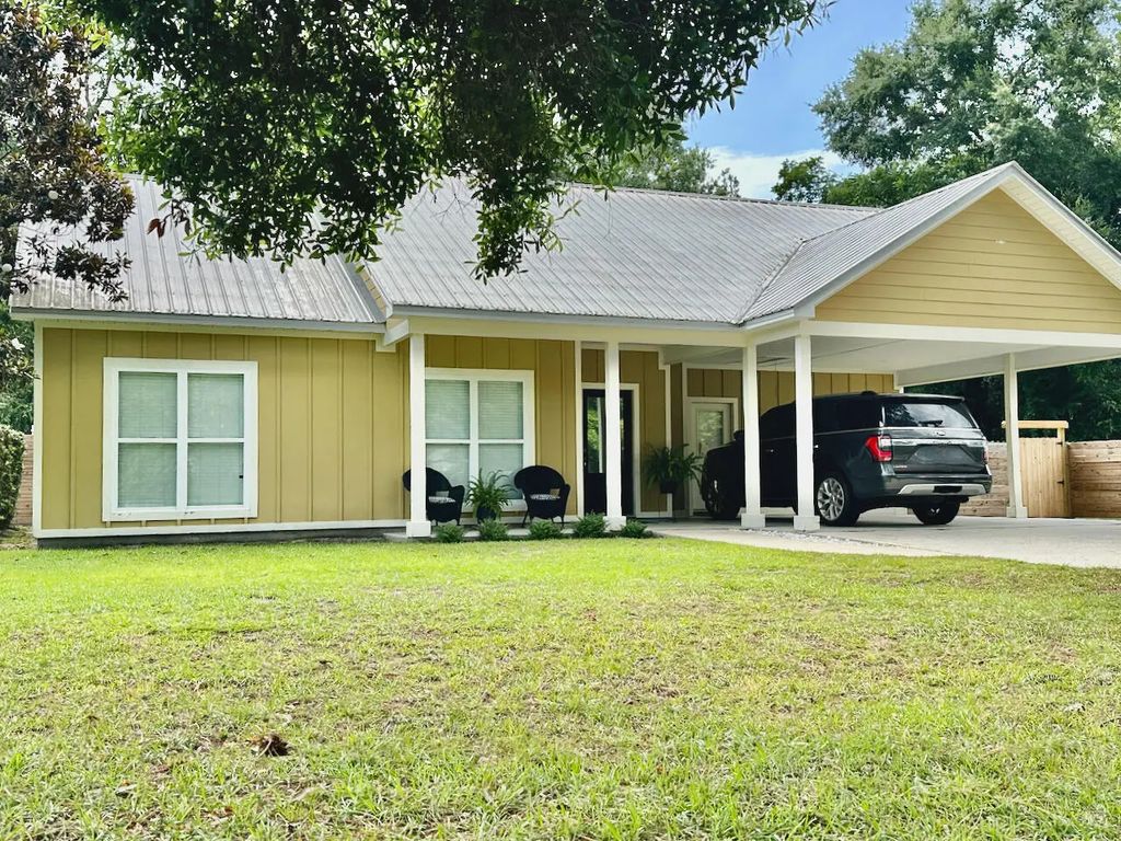 5 of 44 - 193 Polk Street, Freeport, FL
