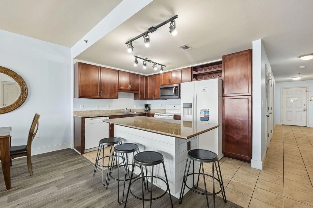 21 of 59 - 9902 S Thomas Drive Unit 934, Panama City Beach, FL