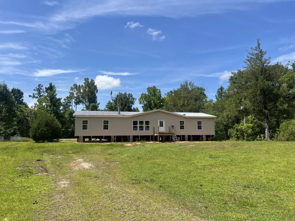 3941 Missouri Road, Marianna