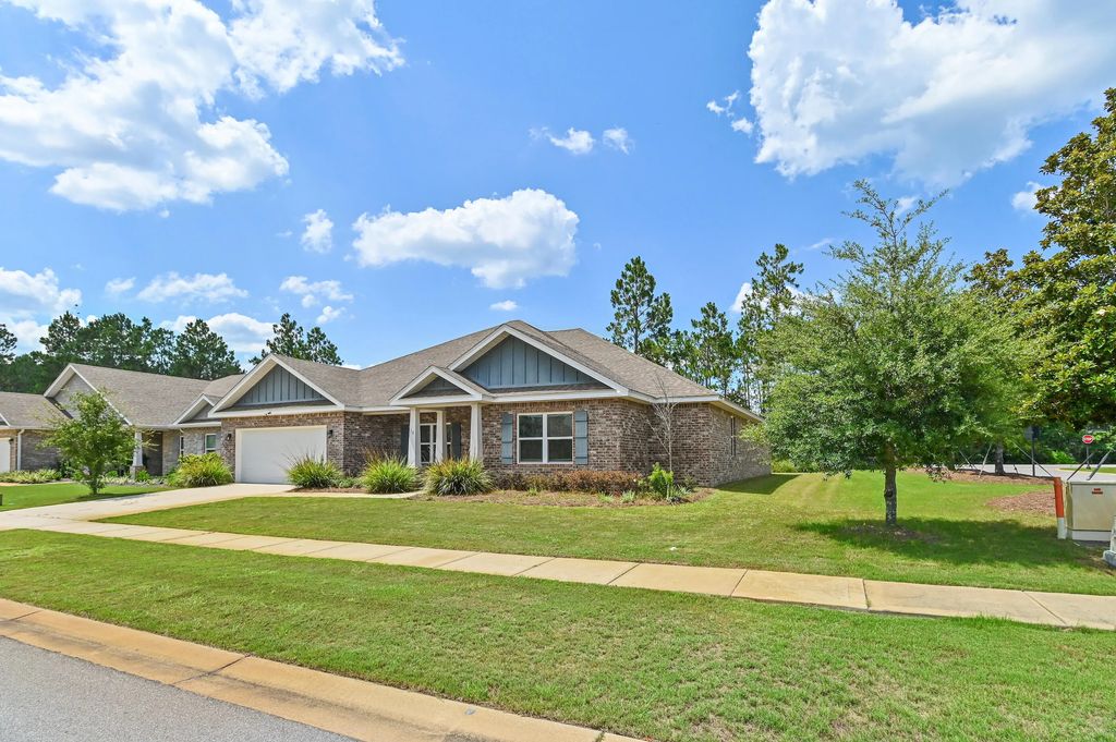 10 of 77 - 18 W Sky Way, Freeport, FL