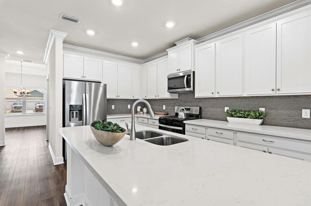 13 of 77 - 18 W Sky Way, Freeport, FL