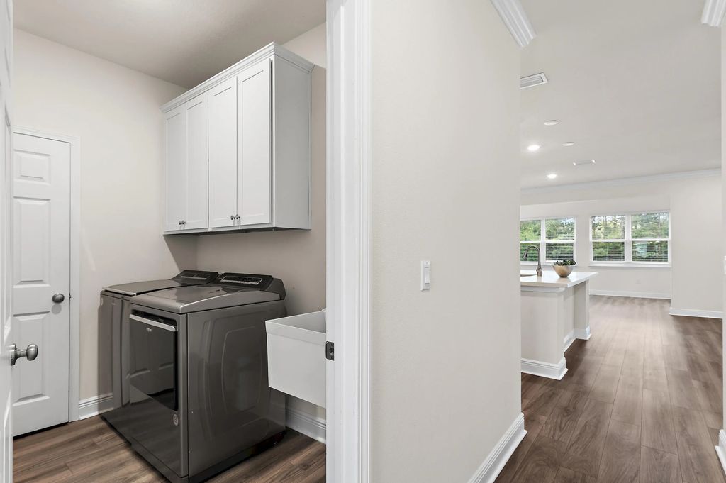 37 of 77 - 18 W Sky Way, Freeport, FL