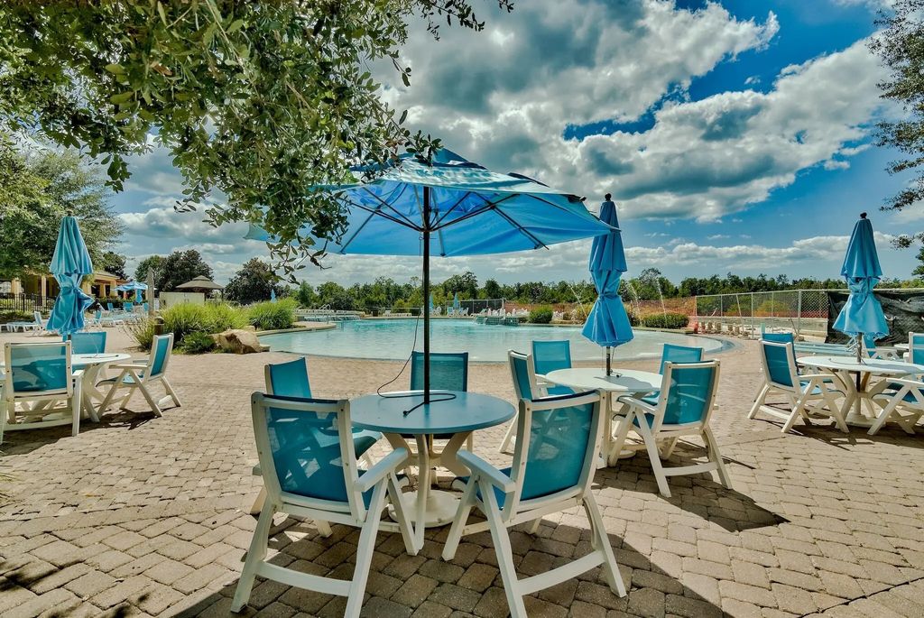 48 of 77 - 18 W Sky Way, Freeport, FL