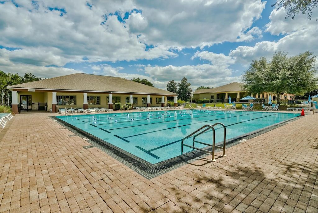 49 of 77 - 18 W Sky Way, Freeport, FL