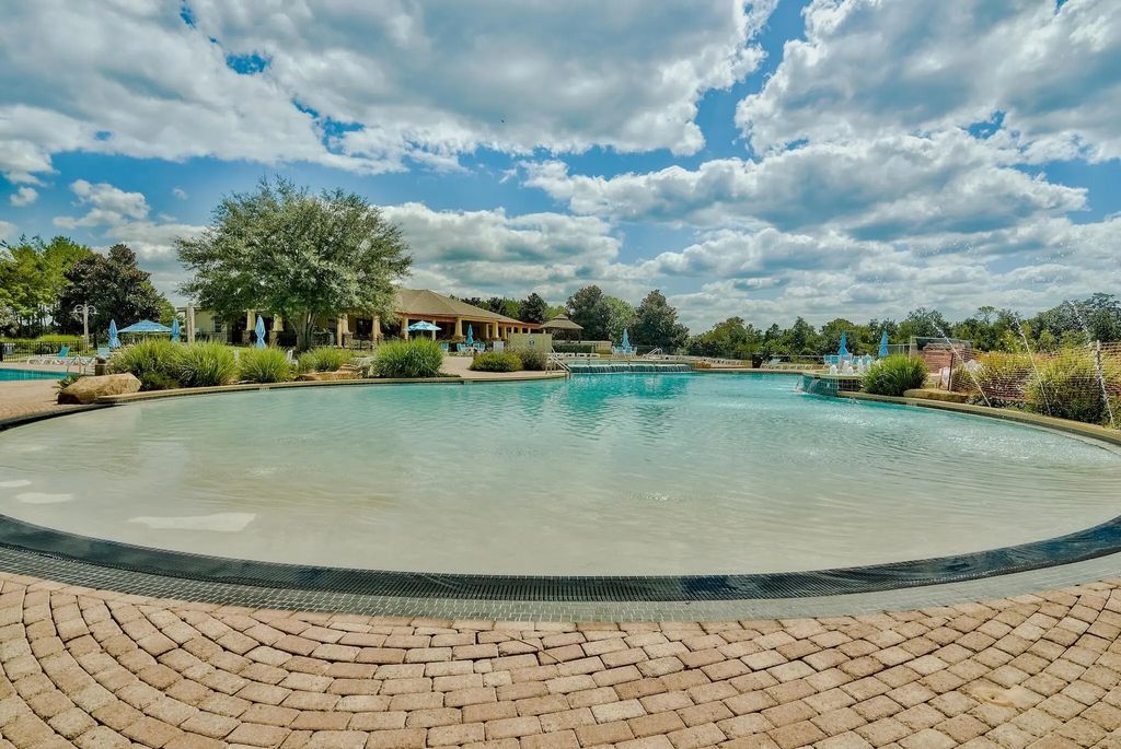 51 of 77 - 18 W Sky Way, Freeport, FL