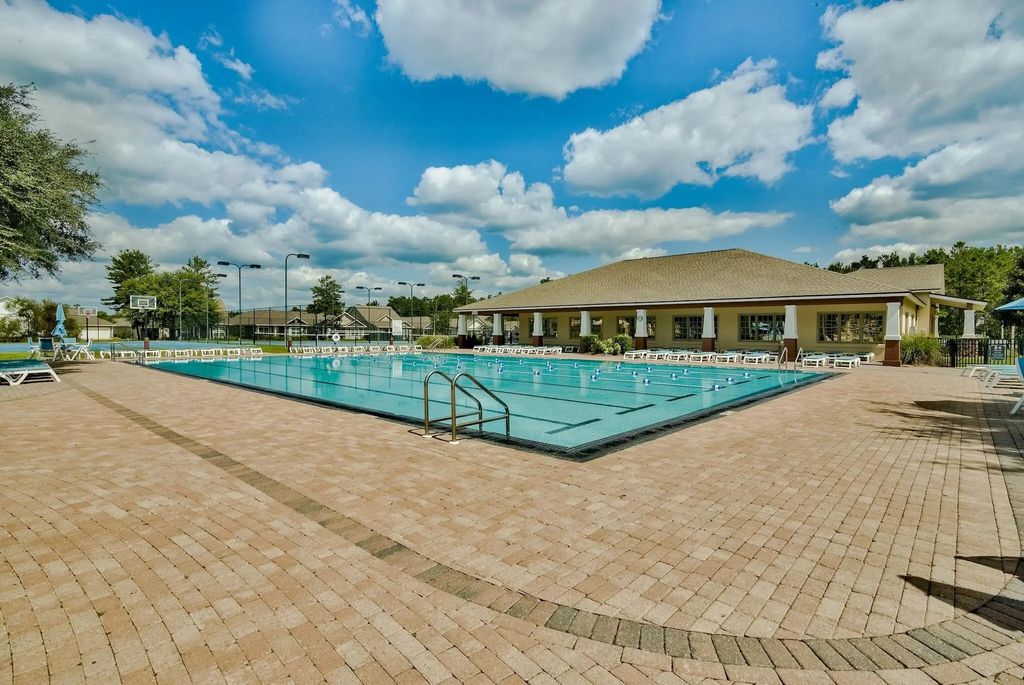 52 of 77 - 18 W Sky Way, Freeport, FL
