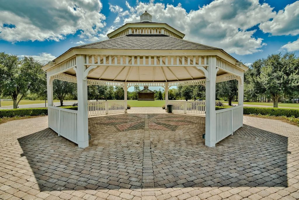 73 of 77 - 18 W Sky Way, Freeport, FL