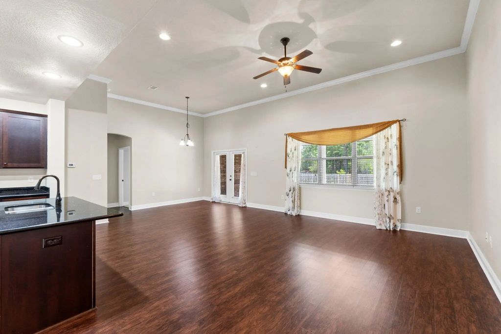 23 of 76 - 300 Brighton Cove, Freeport, FL