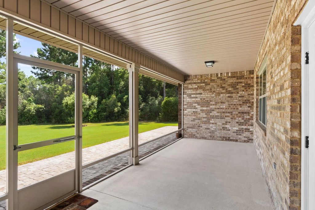 5 of 76 - 300 Brighton Cove, Freeport, FL