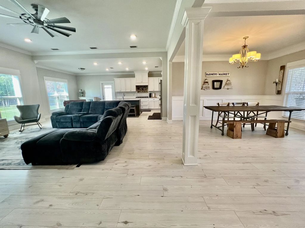11 of 77 - 373 Mill Pond Cove, Freeport, FL