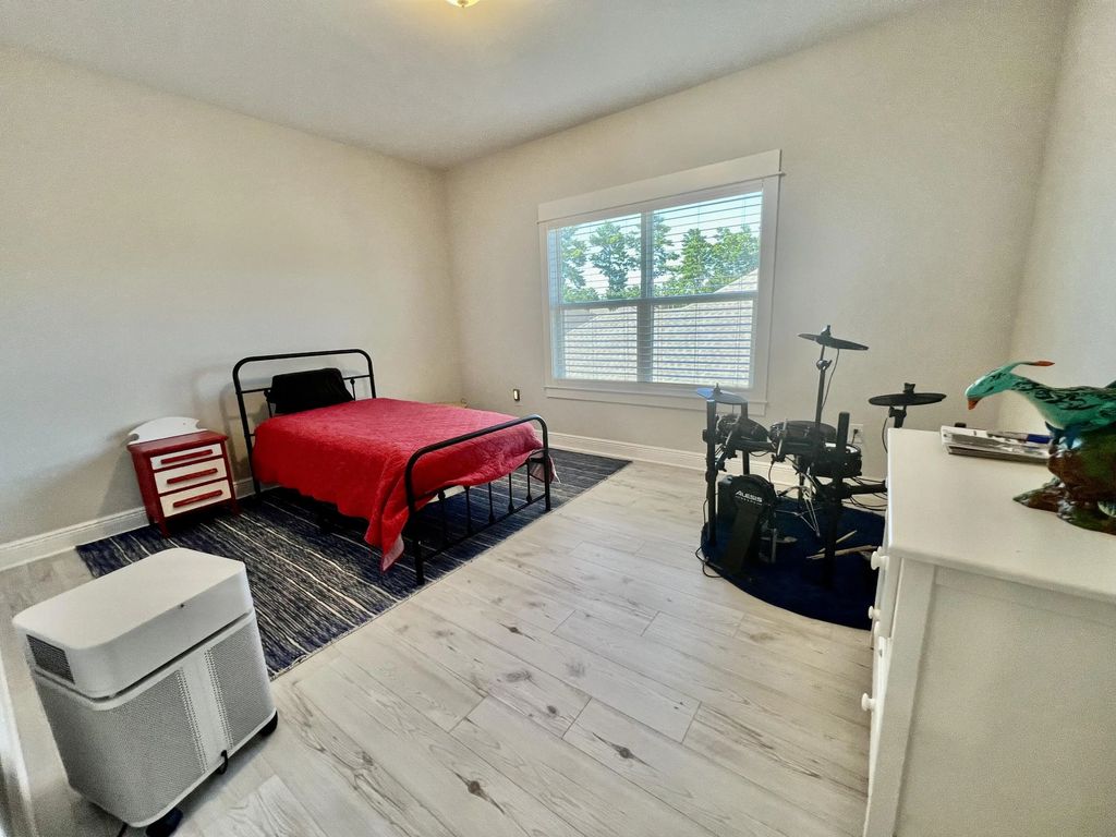 42 of 77 - 373 Mill Pond Cove, Freeport, FL