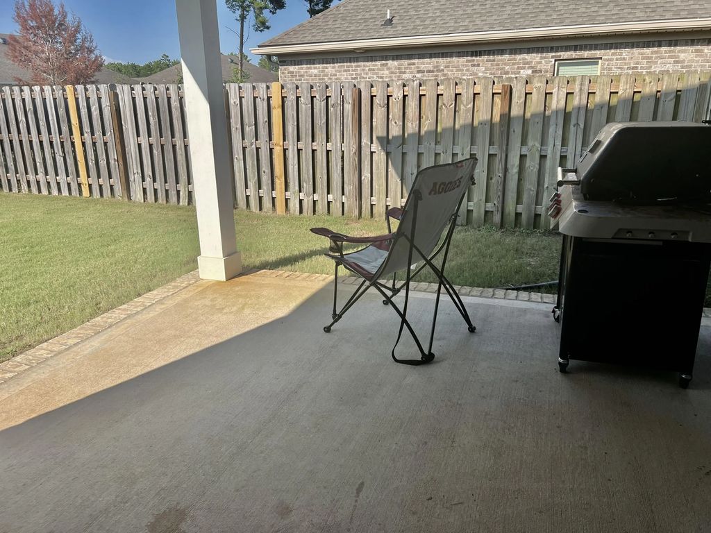46 of 77 - 373 Mill Pond Cove, Freeport, FL