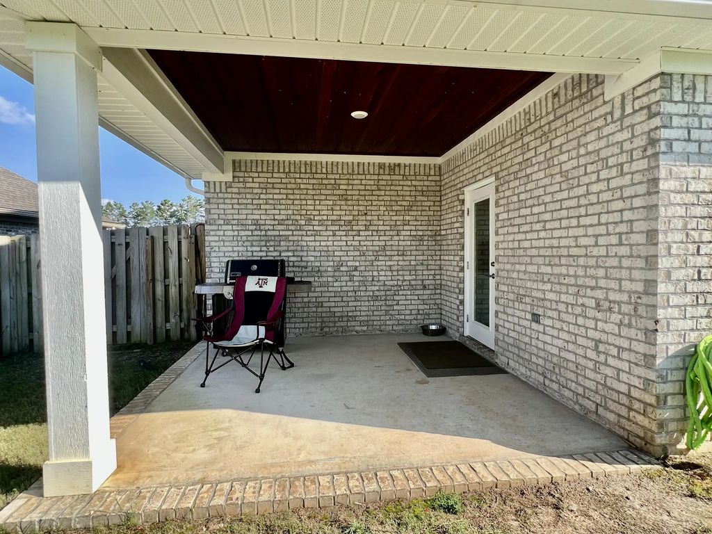 47 of 77 - 373 Mill Pond Cove, Freeport, FL