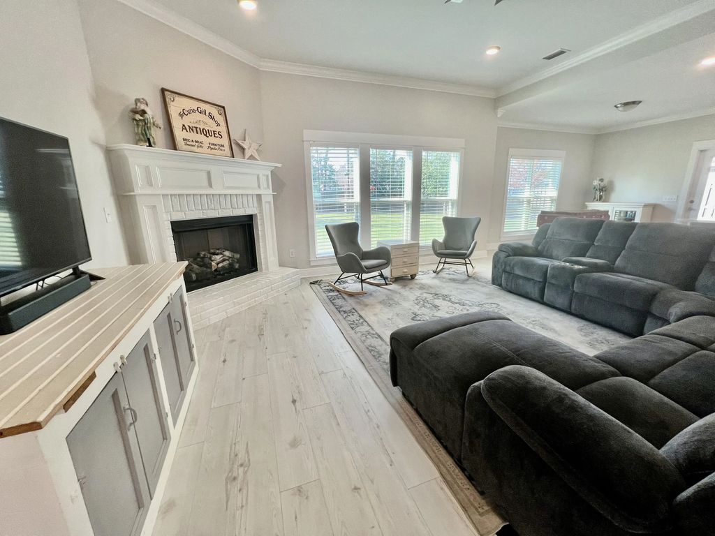 8 of 77 - 373 Mill Pond Cove, Freeport, FL