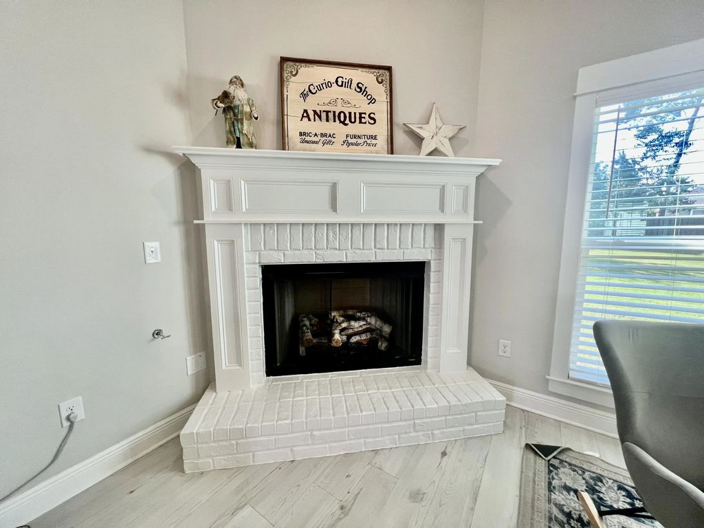 9 of 77 - 373 Mill Pond Cove, Freeport, FL