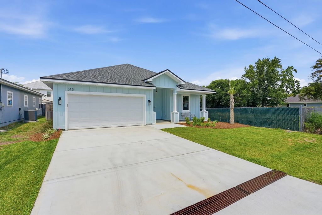 2 of 37 - 515 Pinetree Drive, Panama City Beach, FL