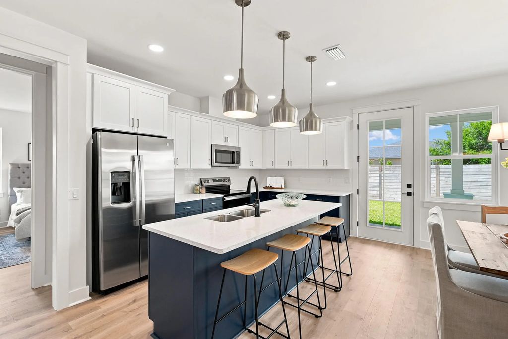 9 of 37 - 515 Pinetree Drive, Panama City Beach, FL