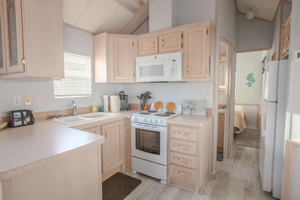 11 of 39 - 1219 Thomas Drive # 123, Panama City Beach, FL