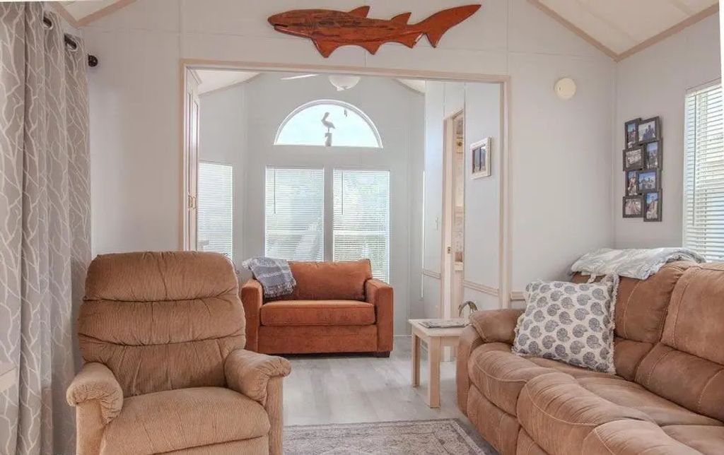 4 of 39 - 1219 Thomas Drive # 123, Panama City Beach, FL