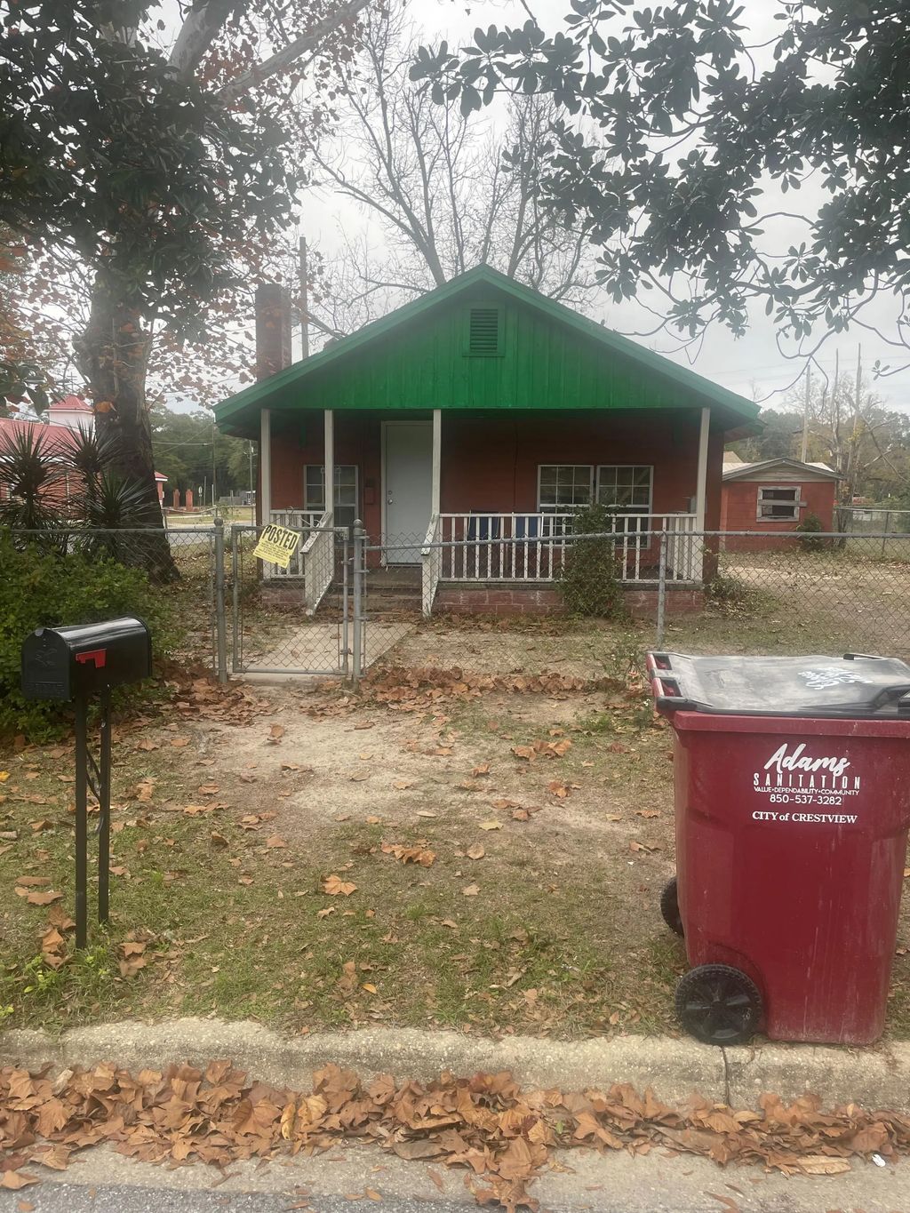 698 W Walnut Avenue, Crestview