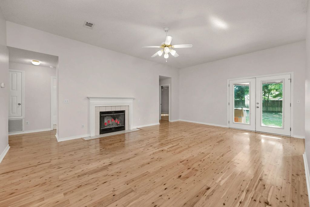 422 Mara Drive, Crestview