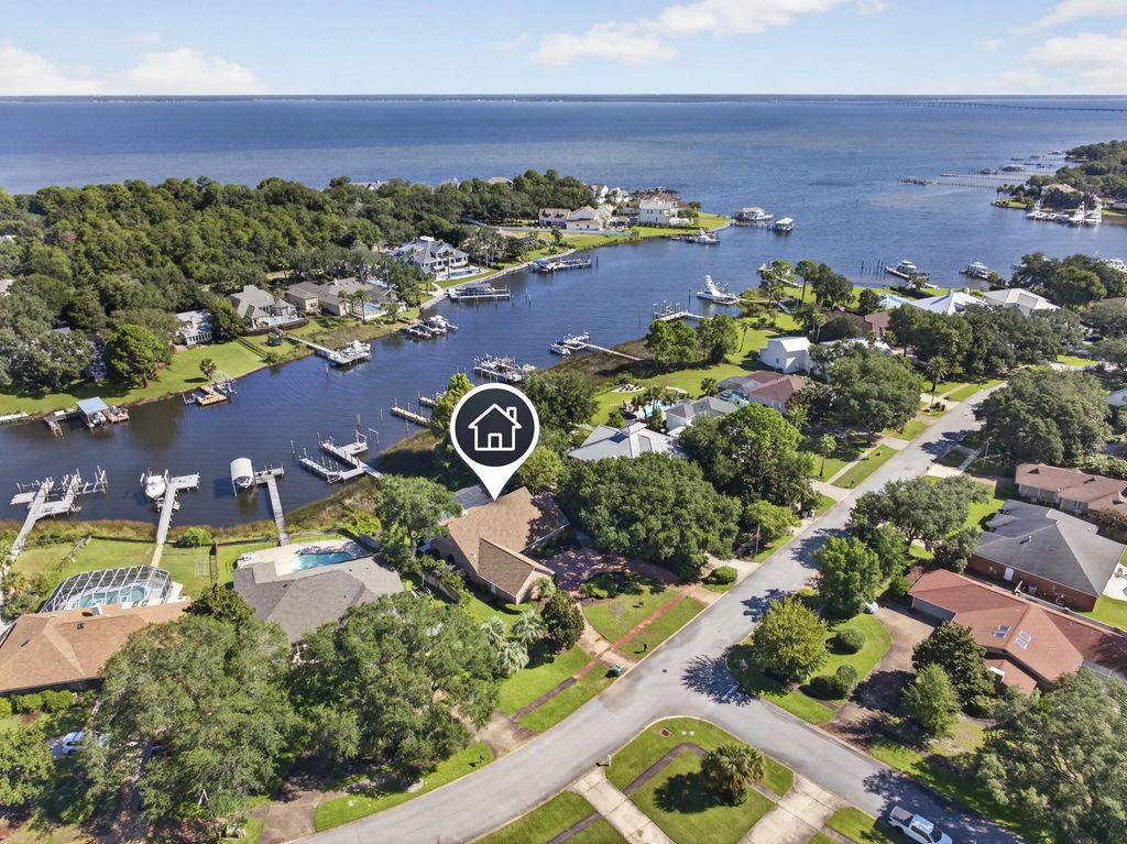 136 Indian Bayou Drive, Destin
