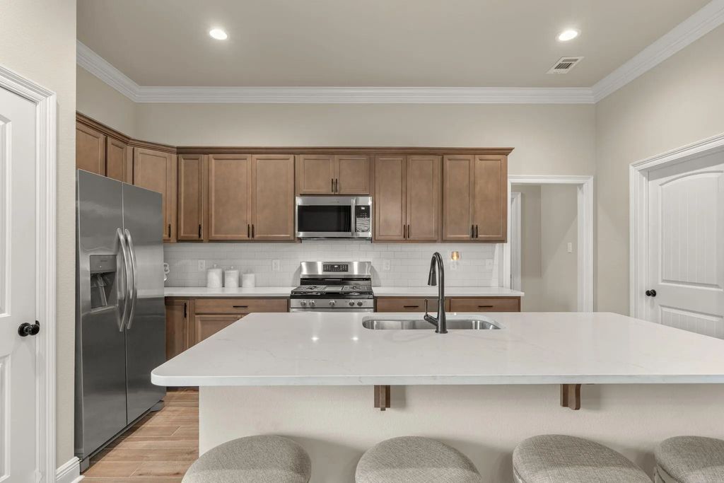 11 of 38 - 160 Hydrangea Boulevard, Freeport, FL
