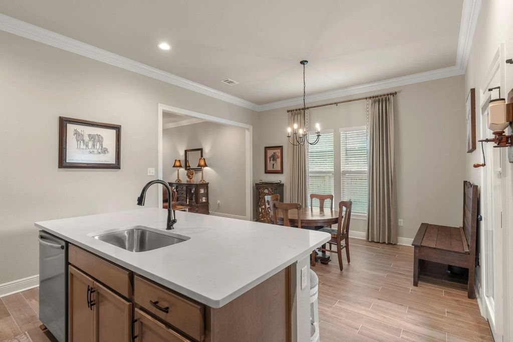 13 of 38 - 160 Hydrangea Boulevard, Freeport, FL
