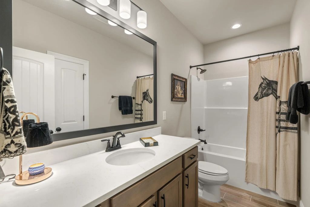 23 of 38 - 160 Hydrangea Boulevard, Freeport, FL