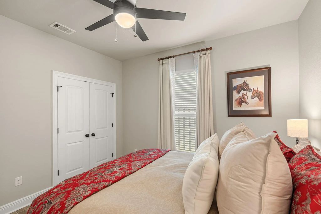 25 of 38 - 160 Hydrangea Boulevard, Freeport, FL