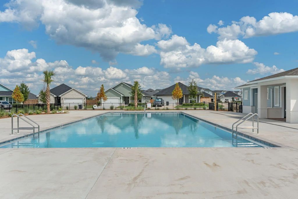 33 of 38 - 160 Hydrangea Boulevard, Freeport, FL