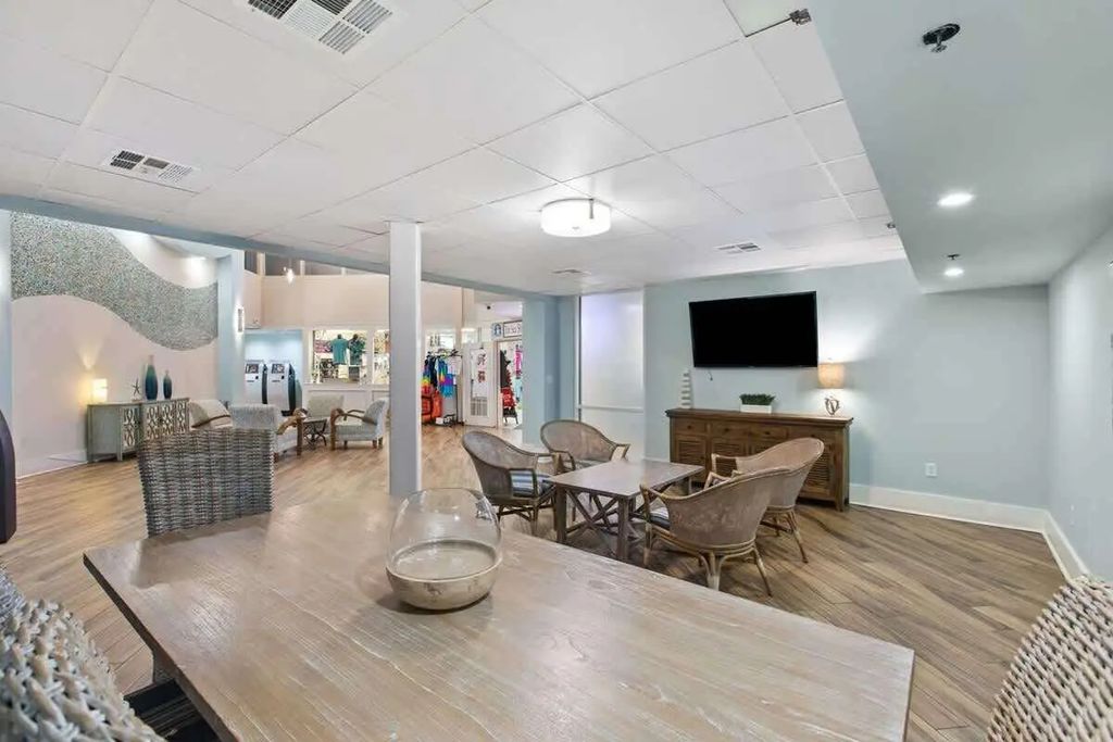 29 of 47 - 1040 Hwy 98 E 718, Destin, FL