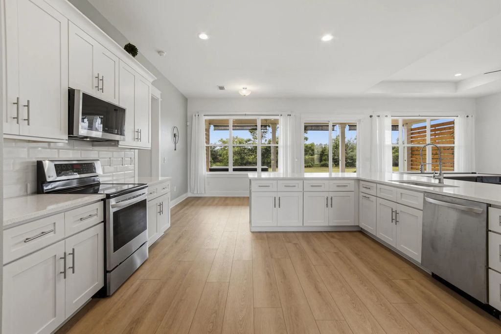 9 of 63 - 440 Gentle Wind Court, Freeport, FL