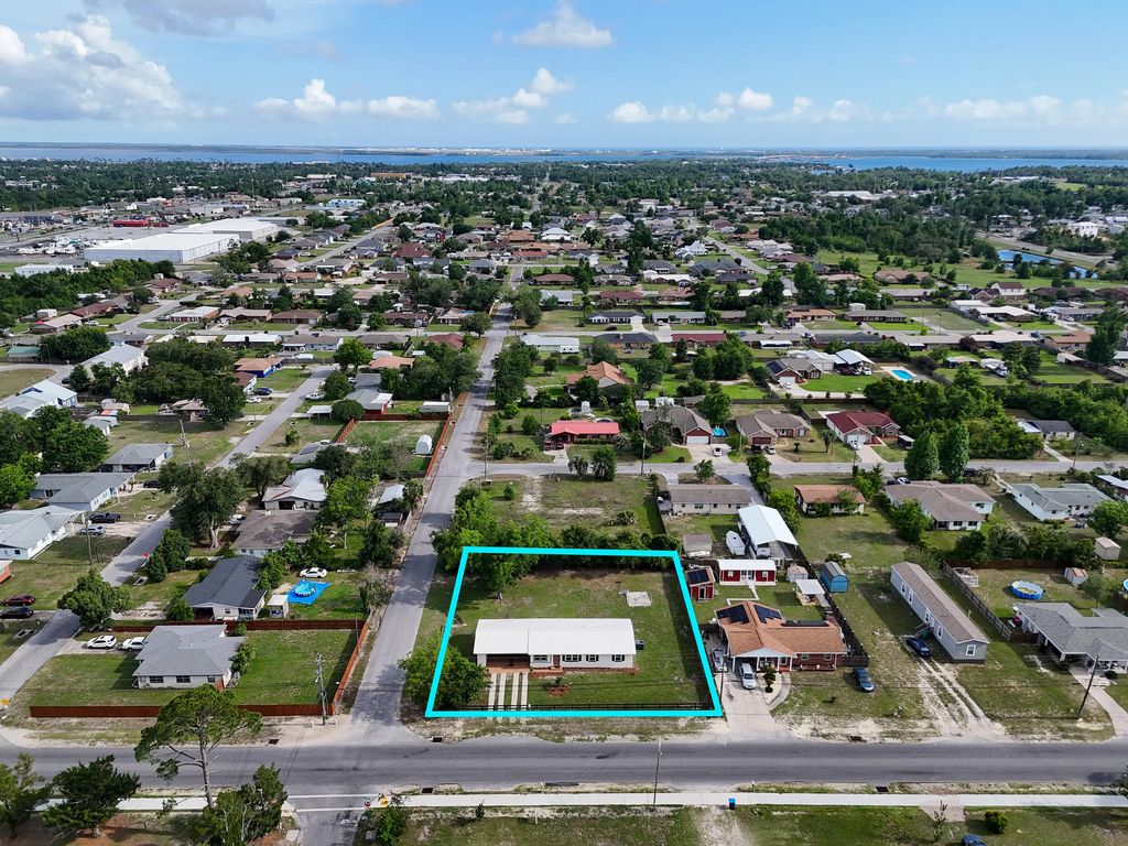 5220 Cherry Street, Panama City