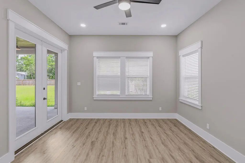 18 of 44 - 258 W Bayou Forest Drive, Freeport, FL