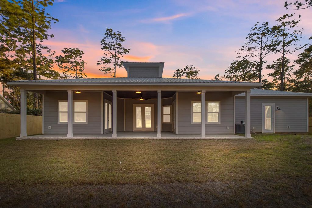 38 of 44 - 258 W Bayou Forest Drive, Freeport, FL