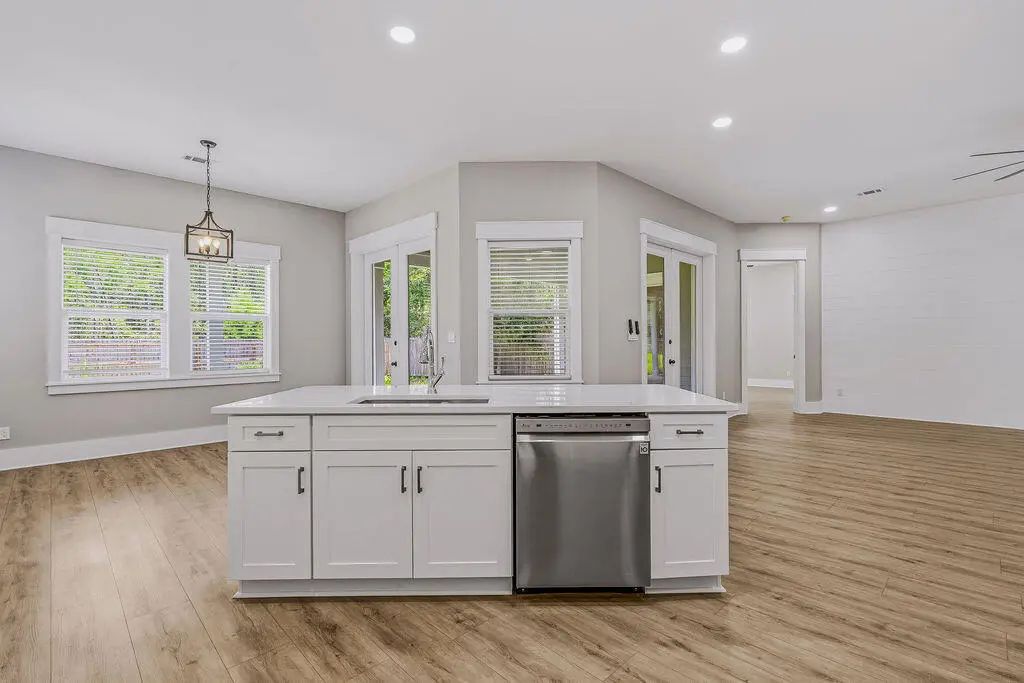 8 of 44 - 258 W Bayou Forest Drive, Freeport, FL