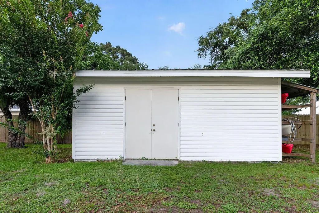 39 of 62 - 4658 W County Highway 83a, Freeport, FL