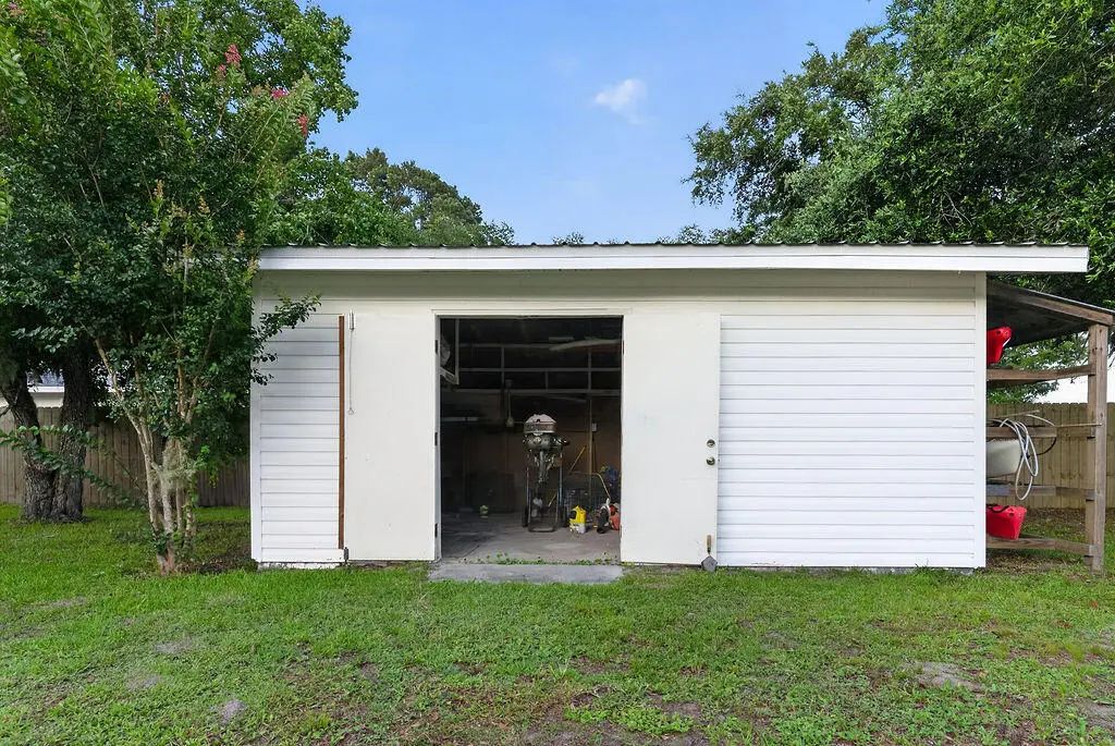 40 of 62 - 4658 W County Highway 83a, Freeport, FL