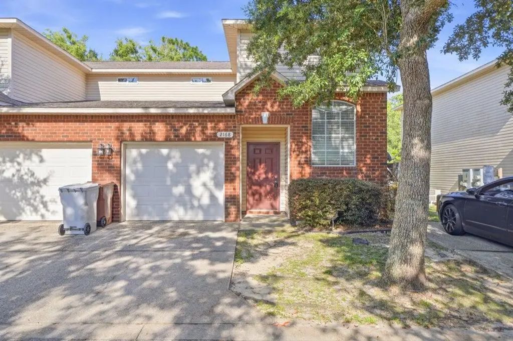 2168 Hadleigh Hills Court, Navarre