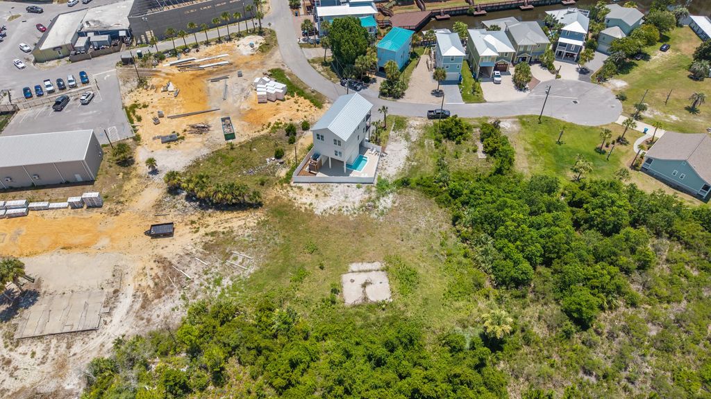2 of 13 - 106 N 32nd Street, Mexico Beach, FL