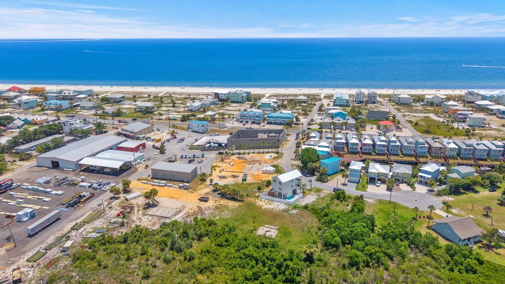 6 of 13 - 106 N 32nd Street, Mexico Beach, FL